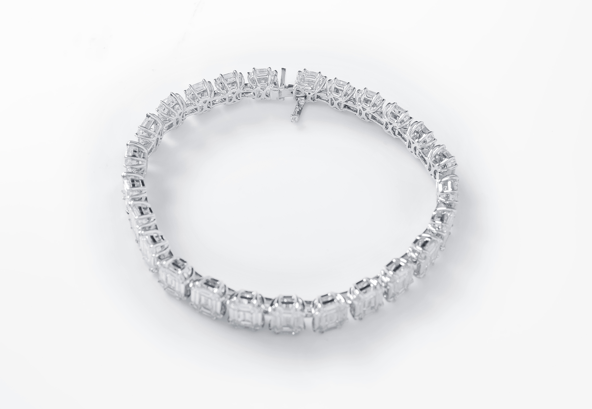 1.0 CTTW Round Diamond Illusion Set Tennis Bracelet in Rose Gold | New York  Jewelers Chicago